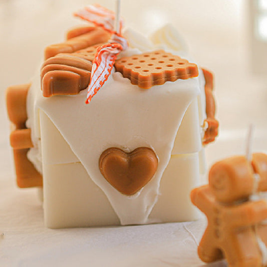 Gingerbread Man & House Candles